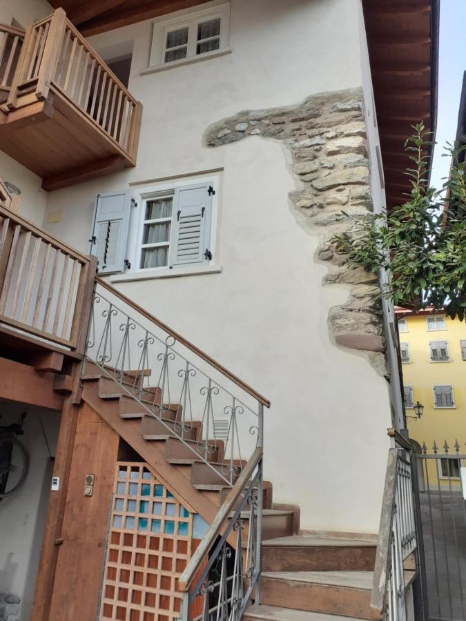 B&B Las Vegan Cles Exteriör bild